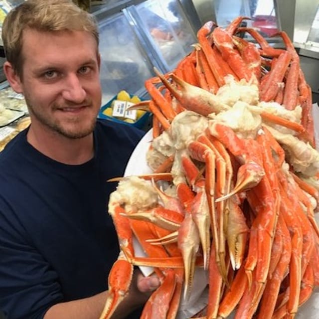 Snow Crab by the pound.